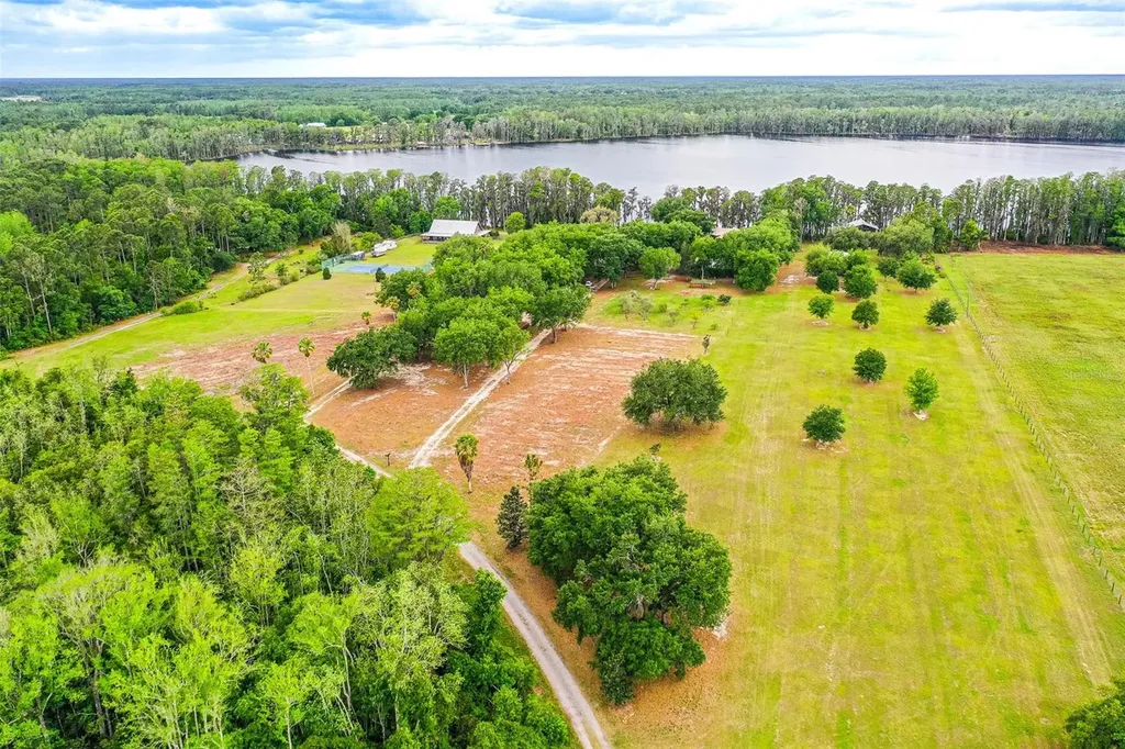 6850 Hunt Road Groveland FL 34736
