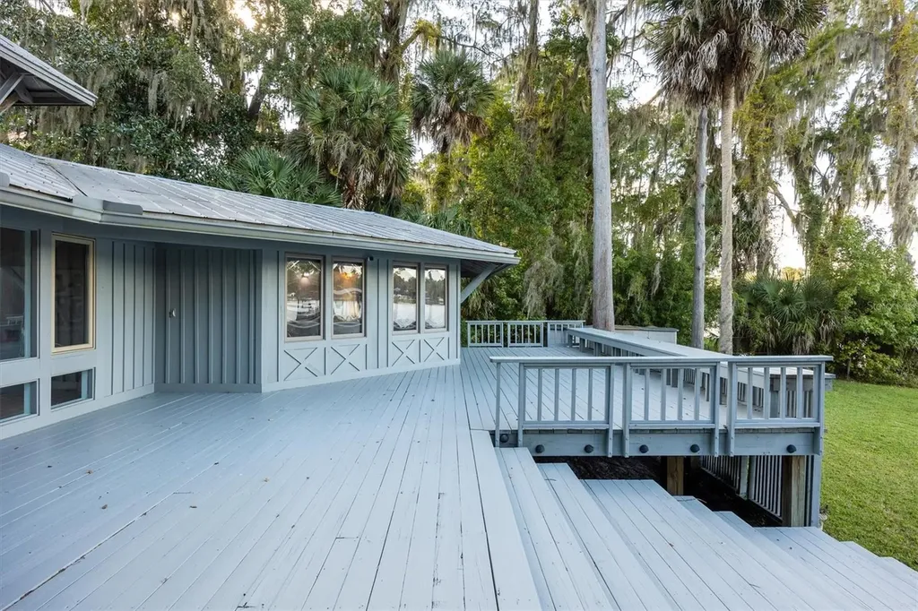 25608 Devonia Street Melrose FL 32666