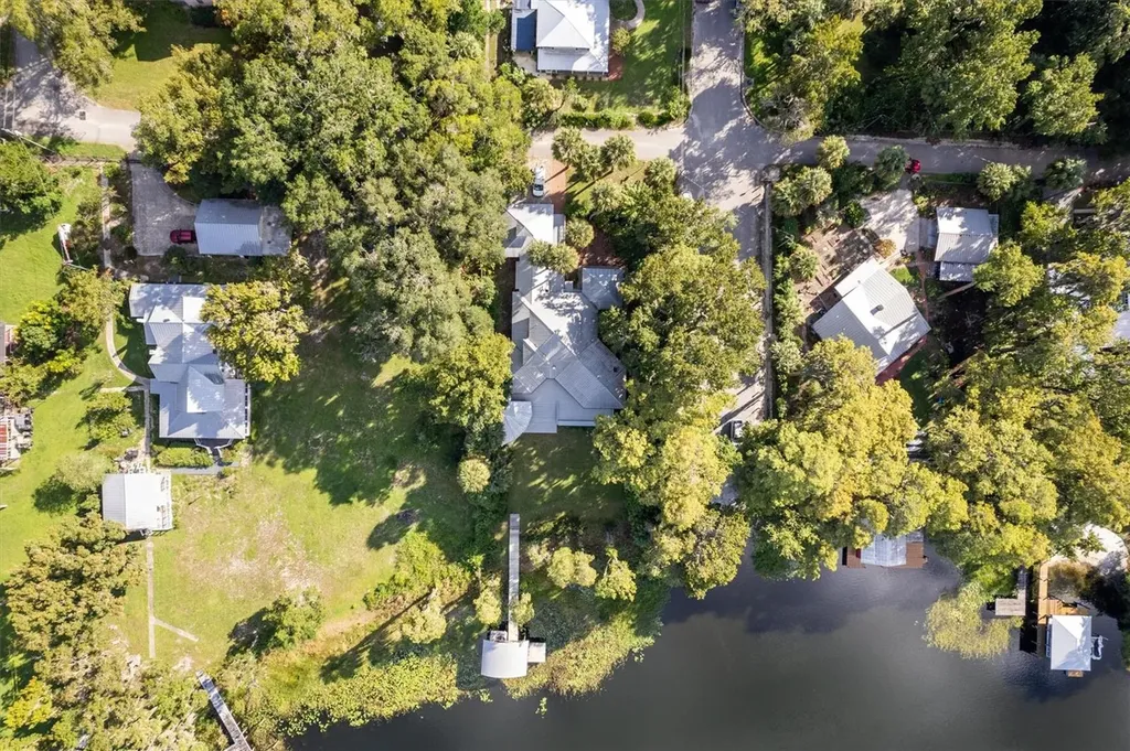 25608 Devonia Street Melrose FL 32666