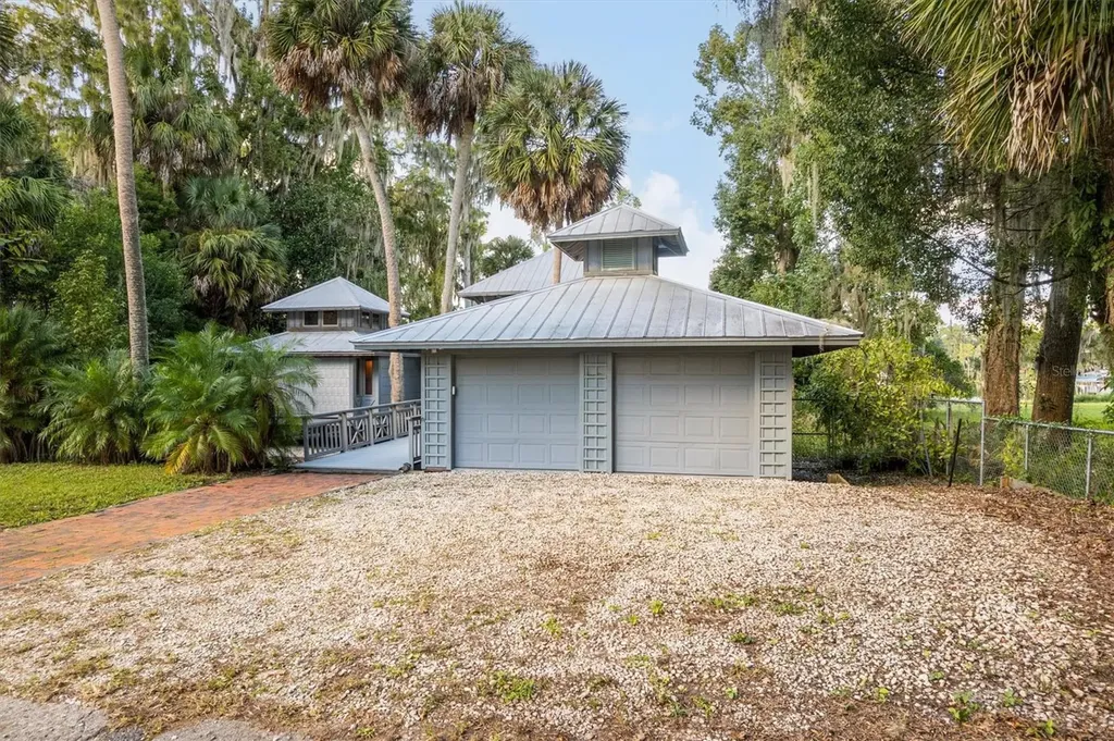 25608 Devonia Street Melrose FL 32666
