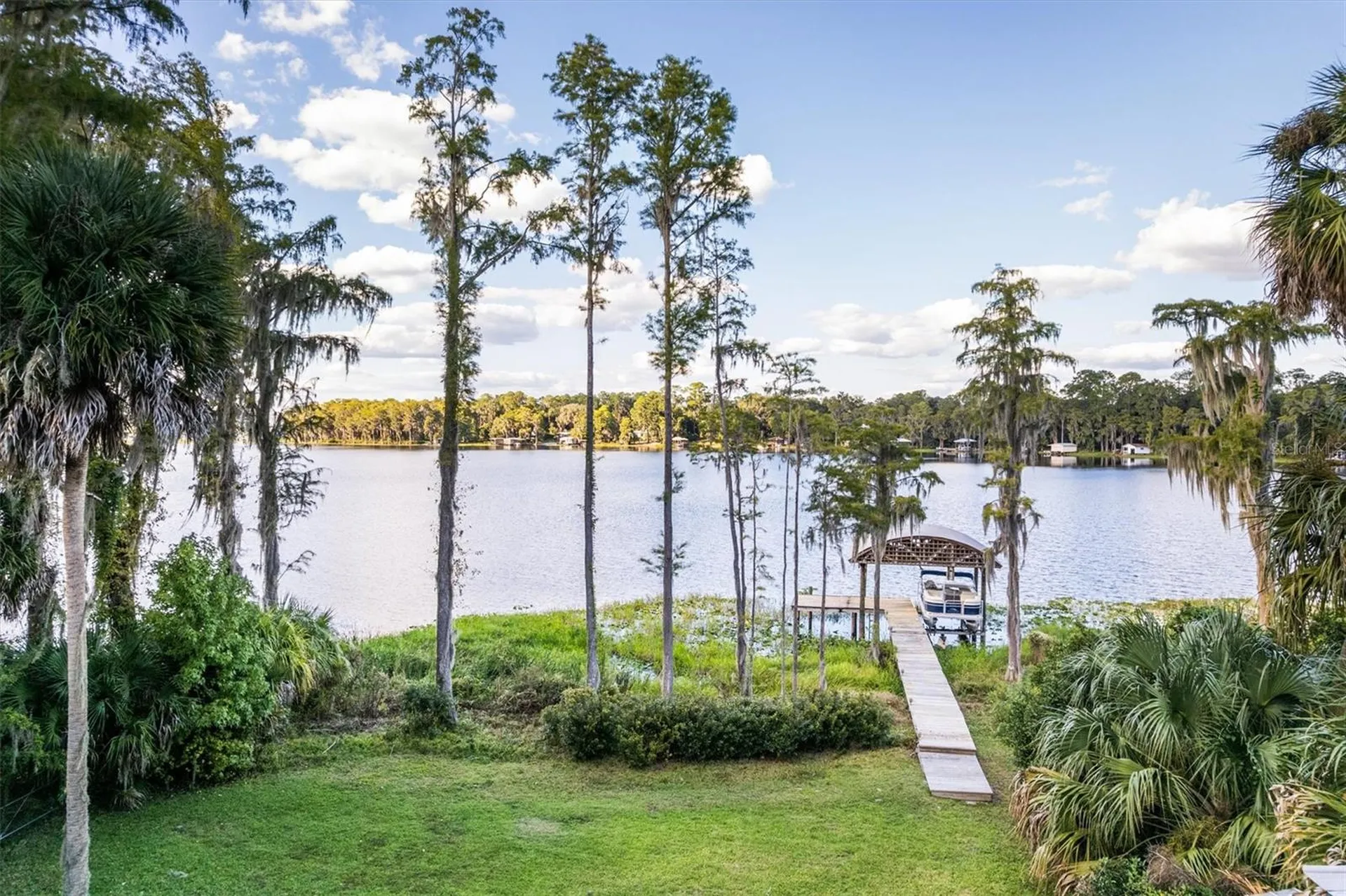 Melrose FL, 25608 Devonia Street