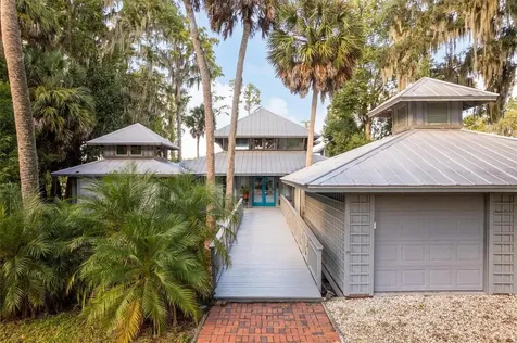 25608 Devonia Street Melrose FL 32666