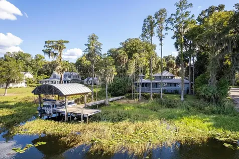 25608 Devonia Street Melrose FL 32666