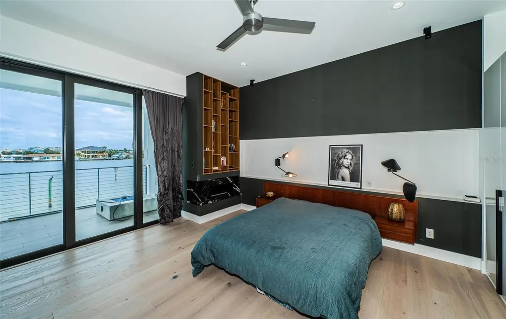 14077 N Bayshore Drive Madeira Beach FL 33708