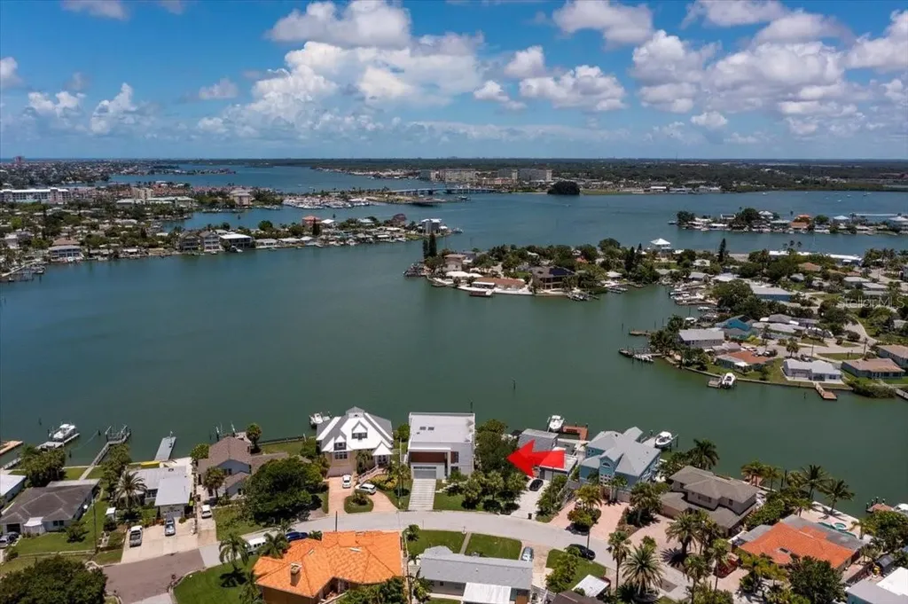 14077 N Bayshore Drive Madeira Beach FL 33708