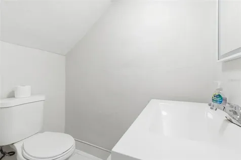 56 Calle F Krug Condado San Juan PR 00907