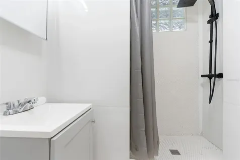 56 Calle F Krug Condado San Juan PR 00907