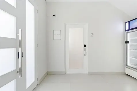 56 Calle F Krug Condado San Juan PR 00907