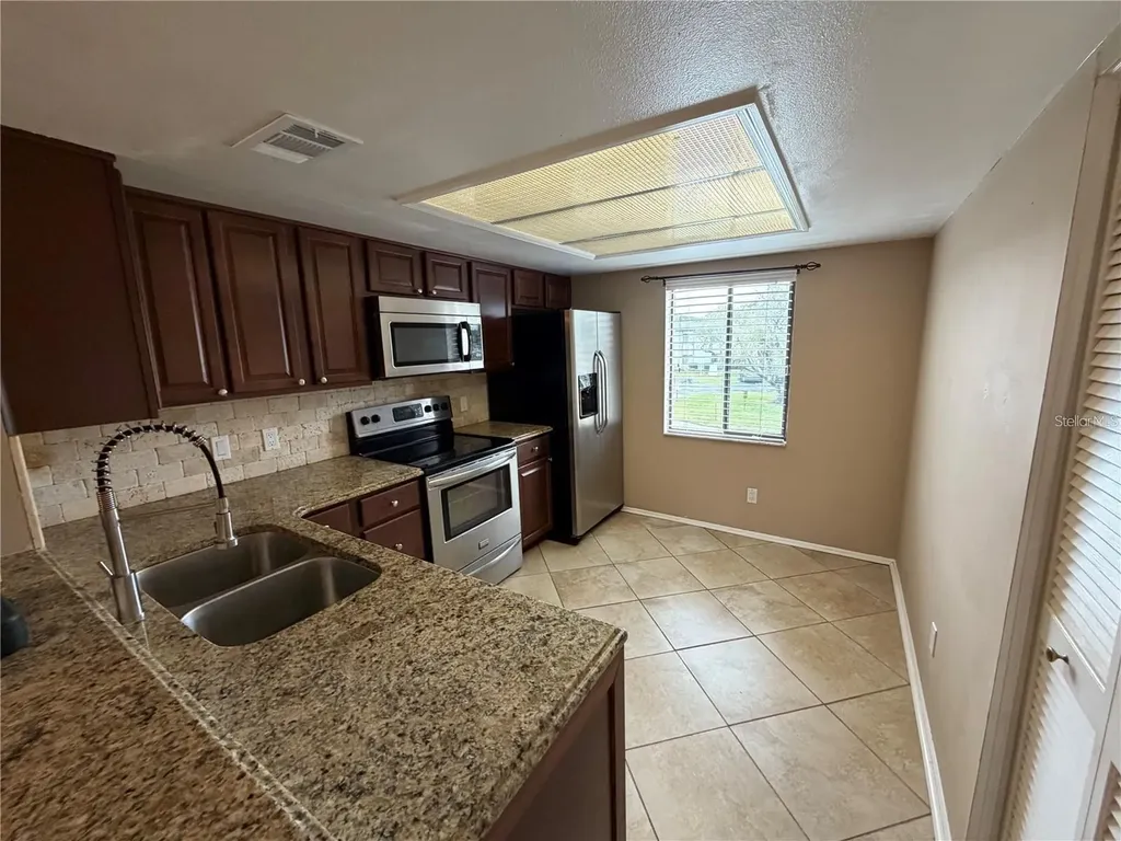 274 Cypress Lane Oldsmar FL 34677