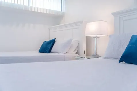 6165 Av, Isla Verde Carolina PR 00979