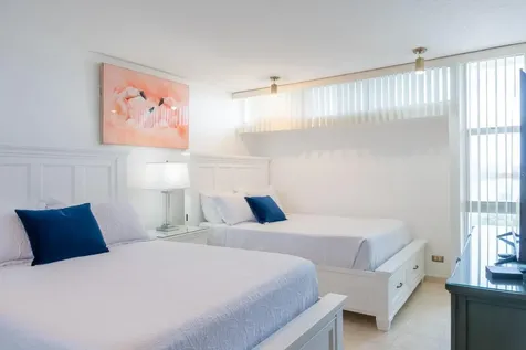 6165 Av, Isla Verde Carolina PR 00979