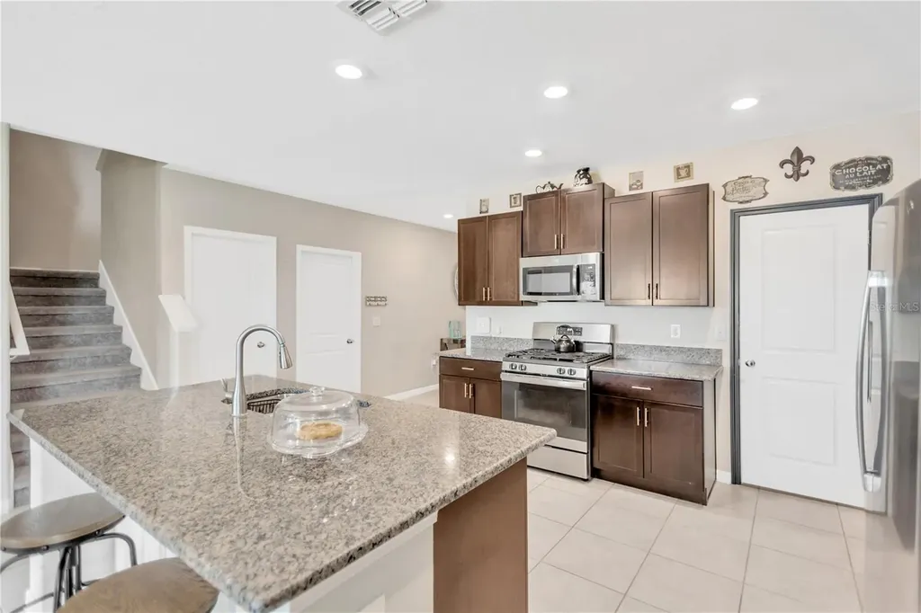 5441 Rainwood Meadows Drive Apollo Beach FL 33572