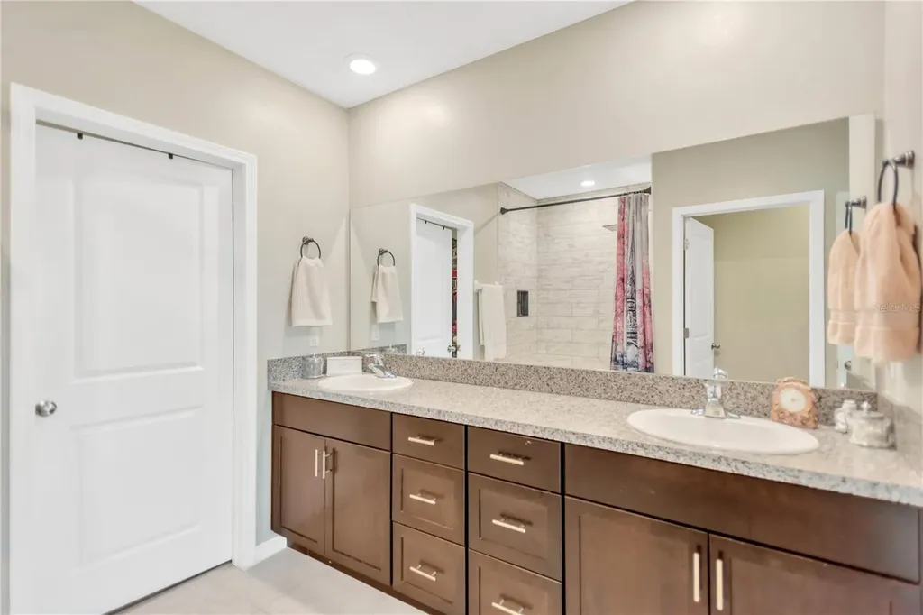5441 Rainwood Meadows Drive Apollo Beach FL 33572