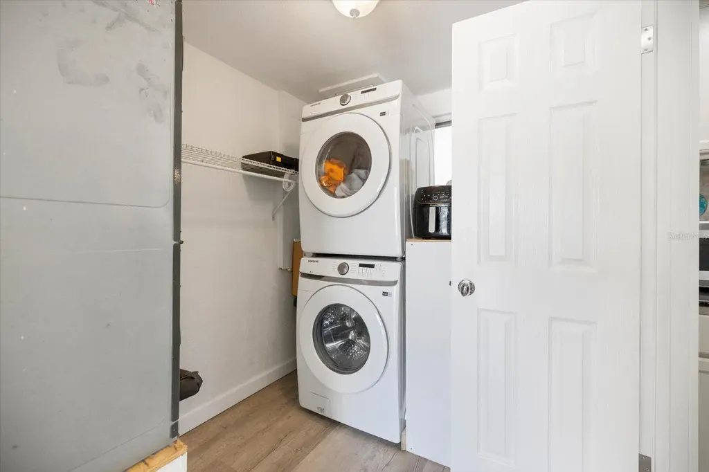 324 E Green Street Englewood FL 34223