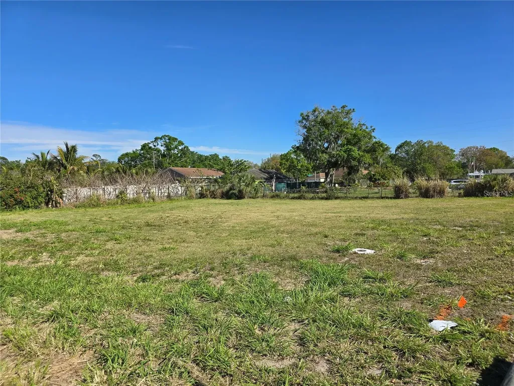 205 Snively Avenue Eloise FL 33880