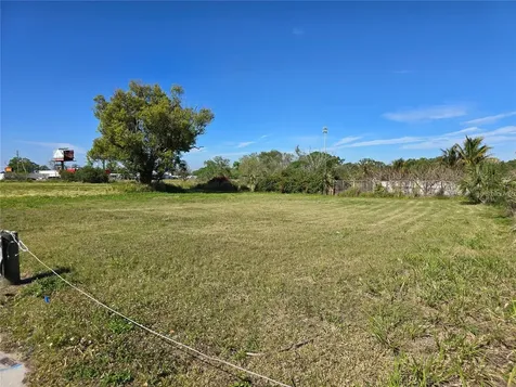 205 Snively Avenue Eloise FL 33880