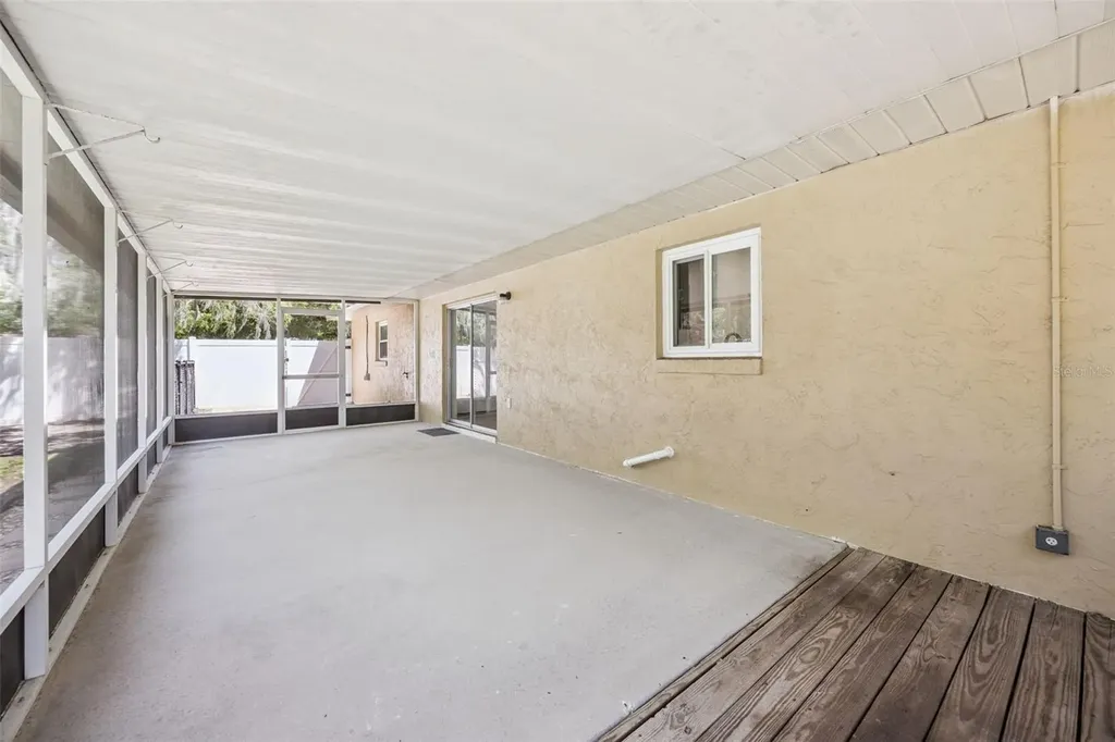 80 Whitcomb Avenue Umatilla FL 32784