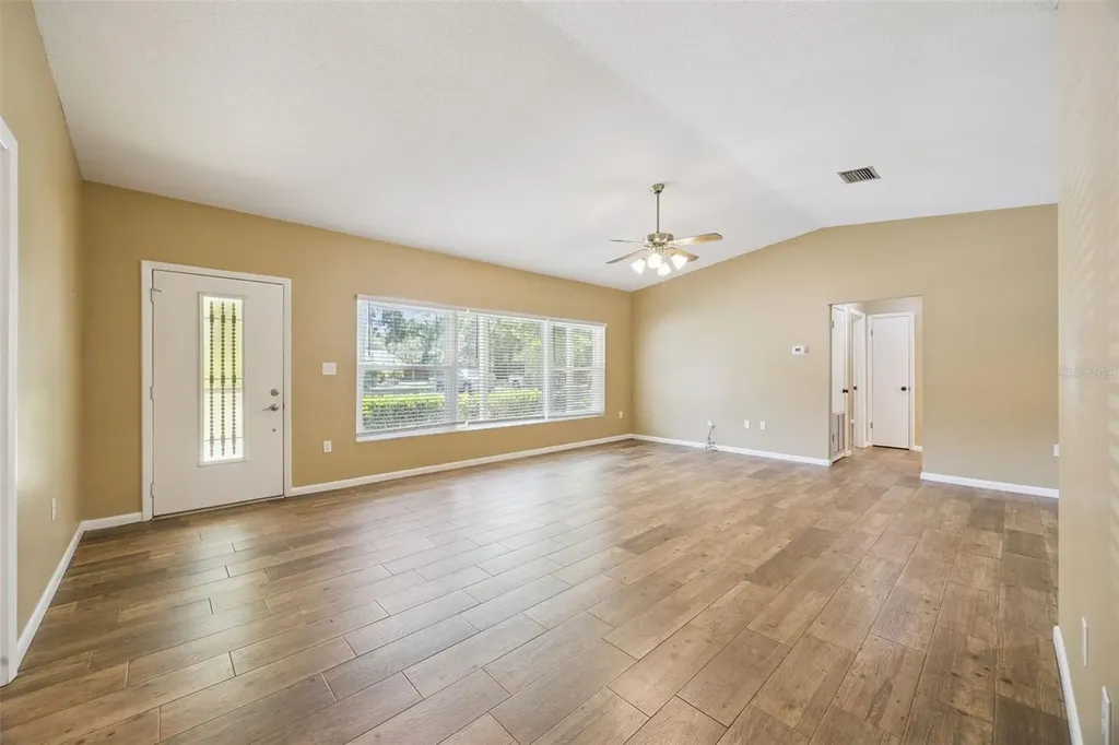 80 Whitcomb Avenue Umatilla FL 32784