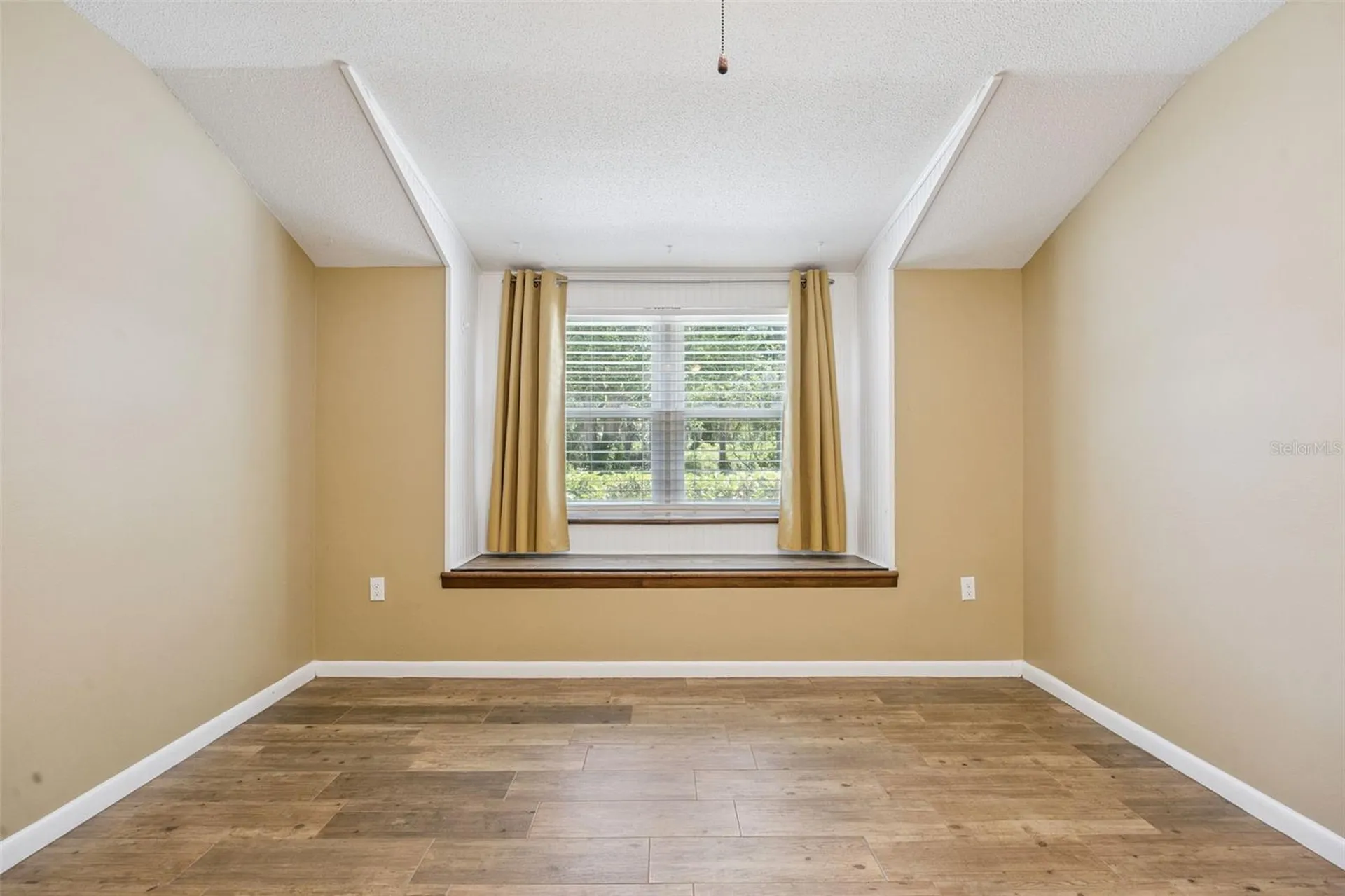 80 Whitcomb Avenue Umatilla FL 32784