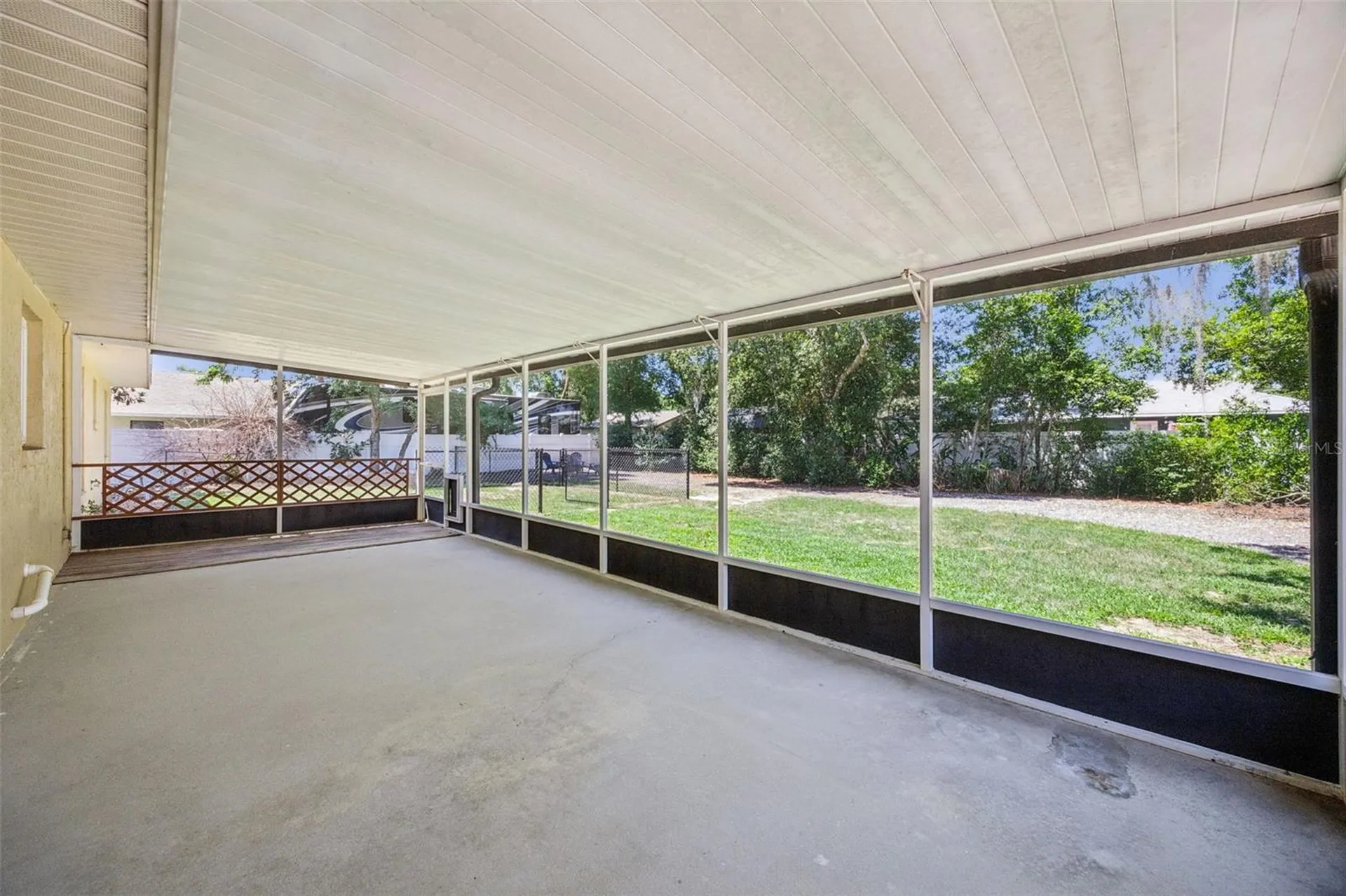 80 Whitcomb Avenue Umatilla FL 32784