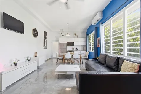 56 Calle F Krug Condado San Juan PR 00907