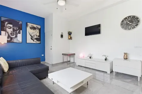 56 Calle F Krug Condado San Juan PR 00907