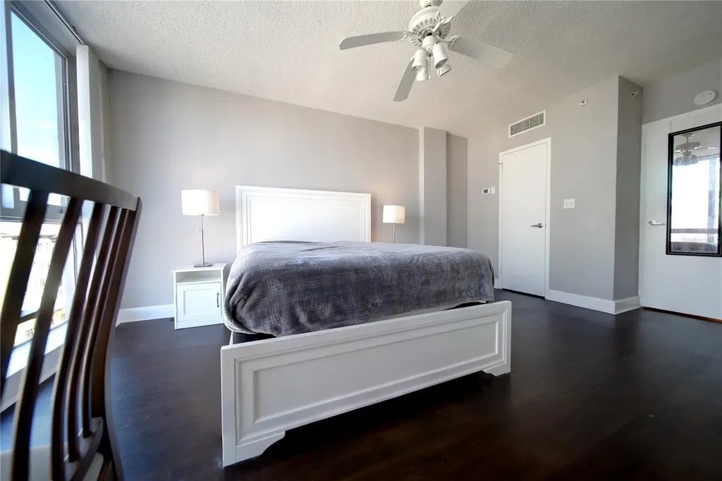 470 3rd Street S St Petersburg FL 33701