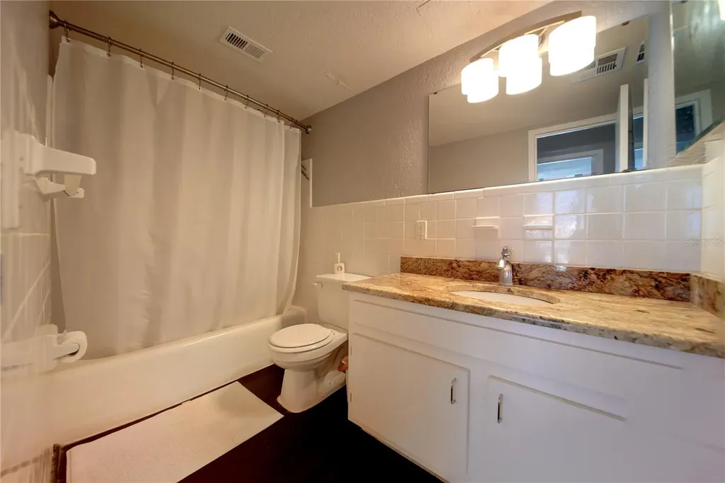 470 3rd Street S St Petersburg FL 33701