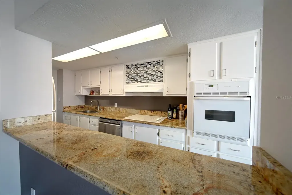 470 3rd Street S St Petersburg FL 33701