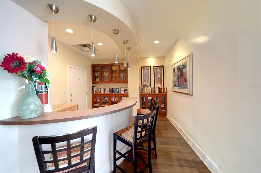 470 3rd Street S St Petersburg FL 33701