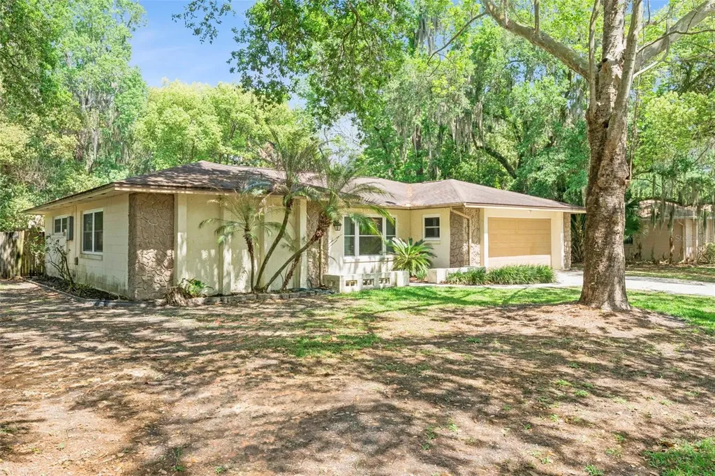 621 Little Wekiva Road Altamonte Springs FL 32714