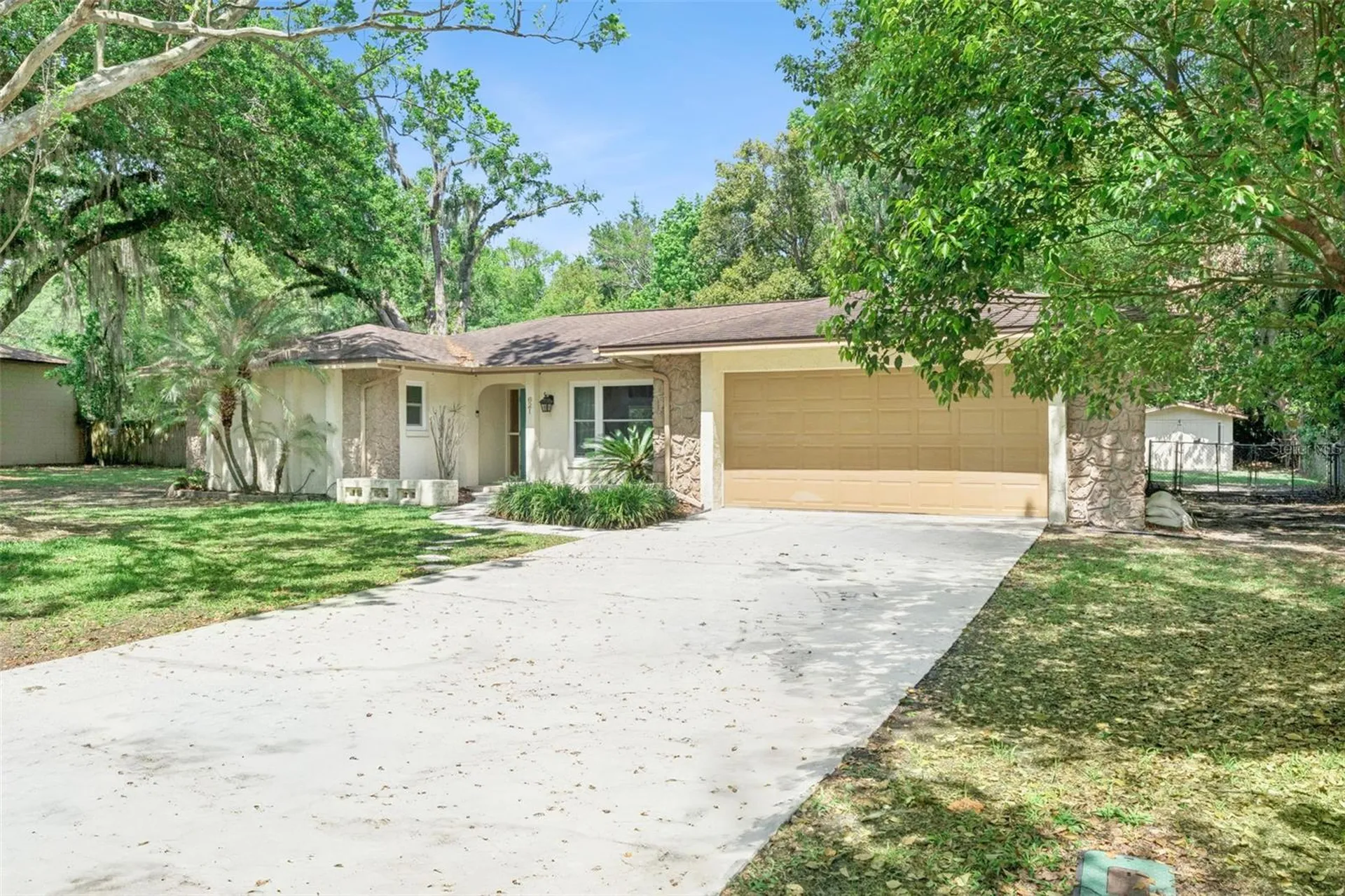 621 Little Wekiva Road Altamonte Springs FL 32714