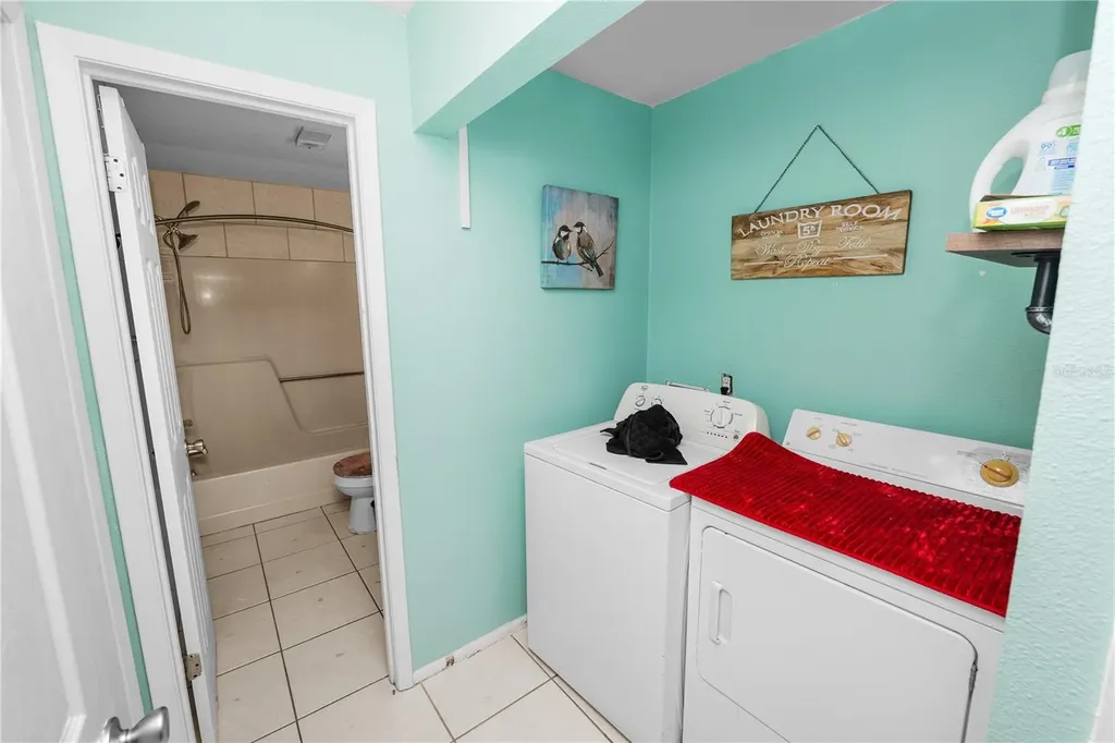 404 Country Lane NE Winter Haven FL 33881