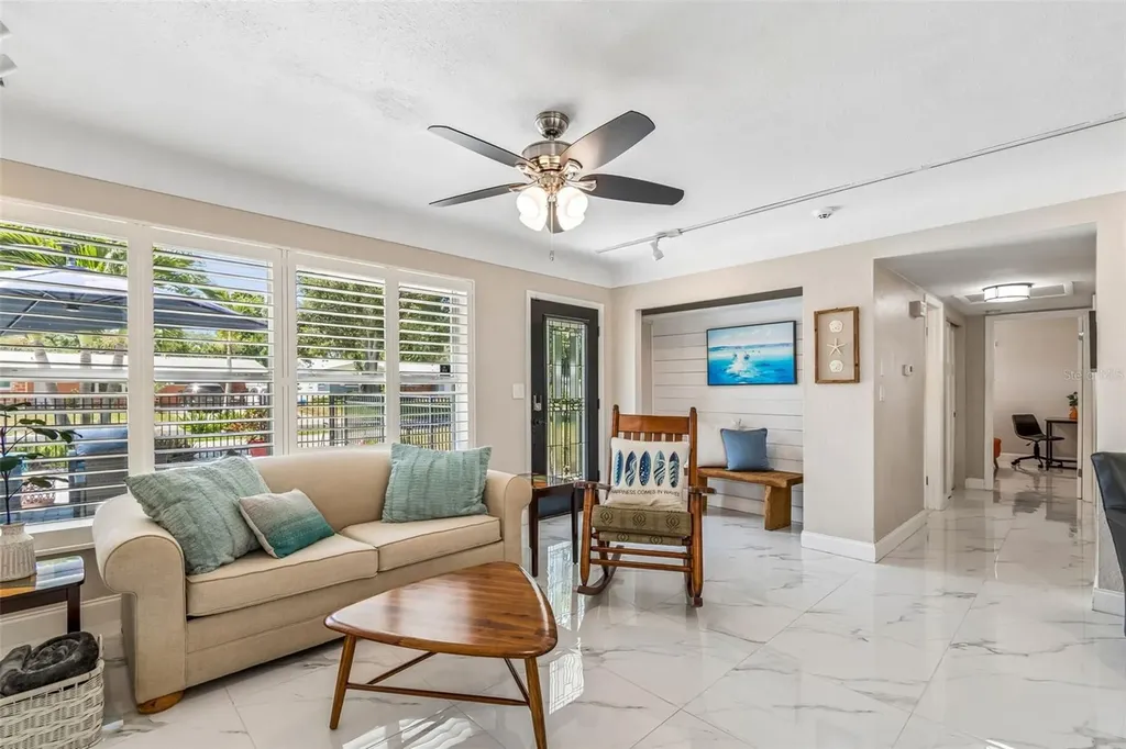 6765 11th Avenue N St Petersburg FL 33710