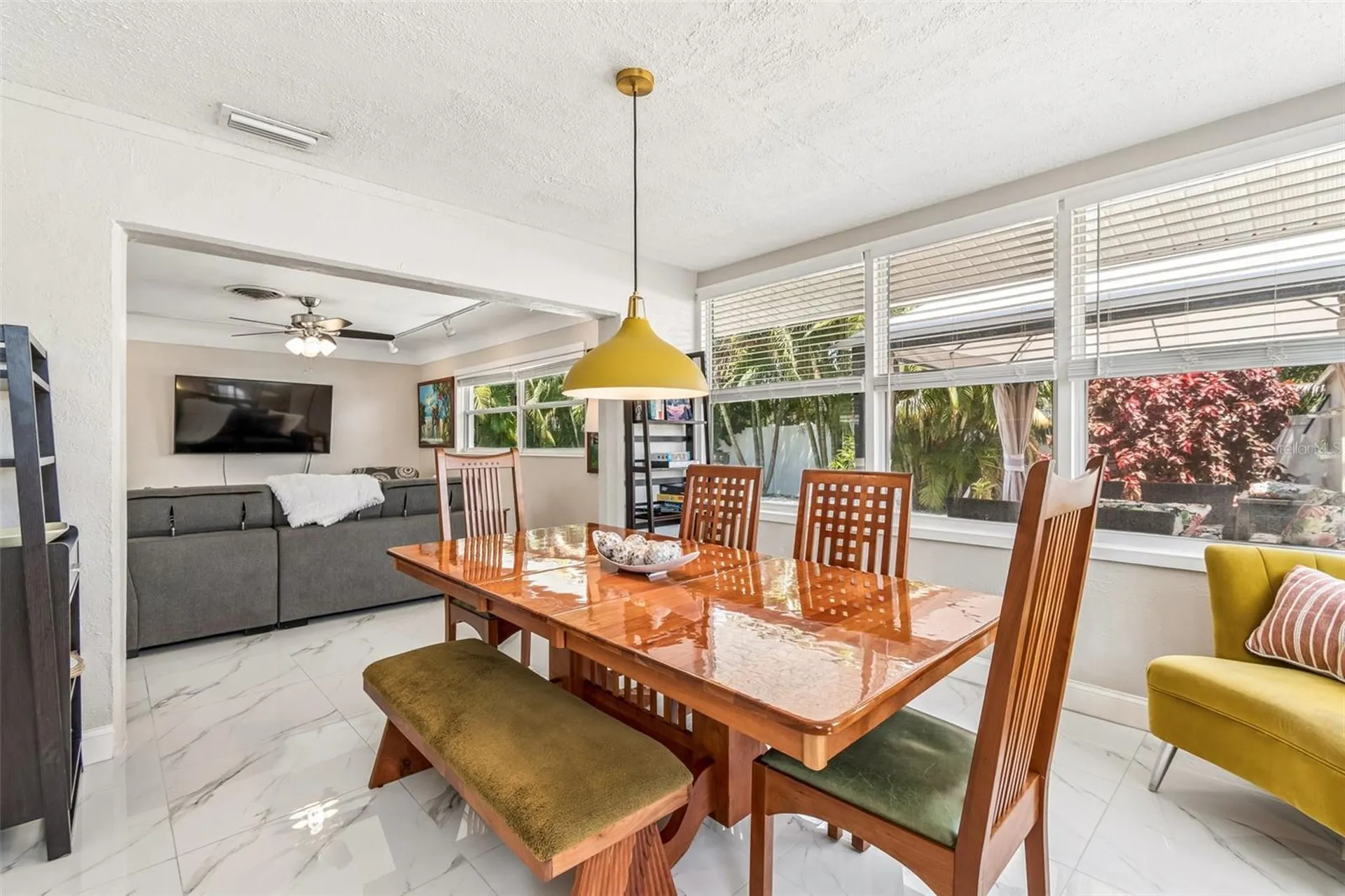 6765 11th Avenue N St Petersburg FL 33710