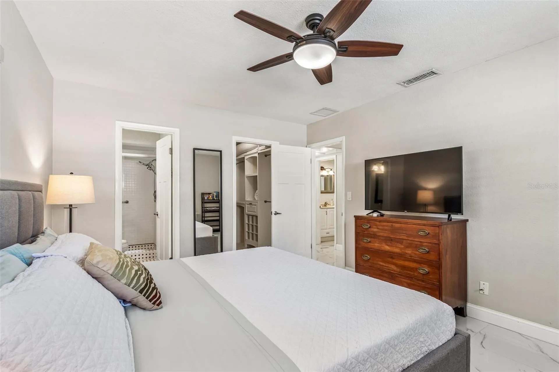 6765 11th Avenue N St Petersburg FL 33710