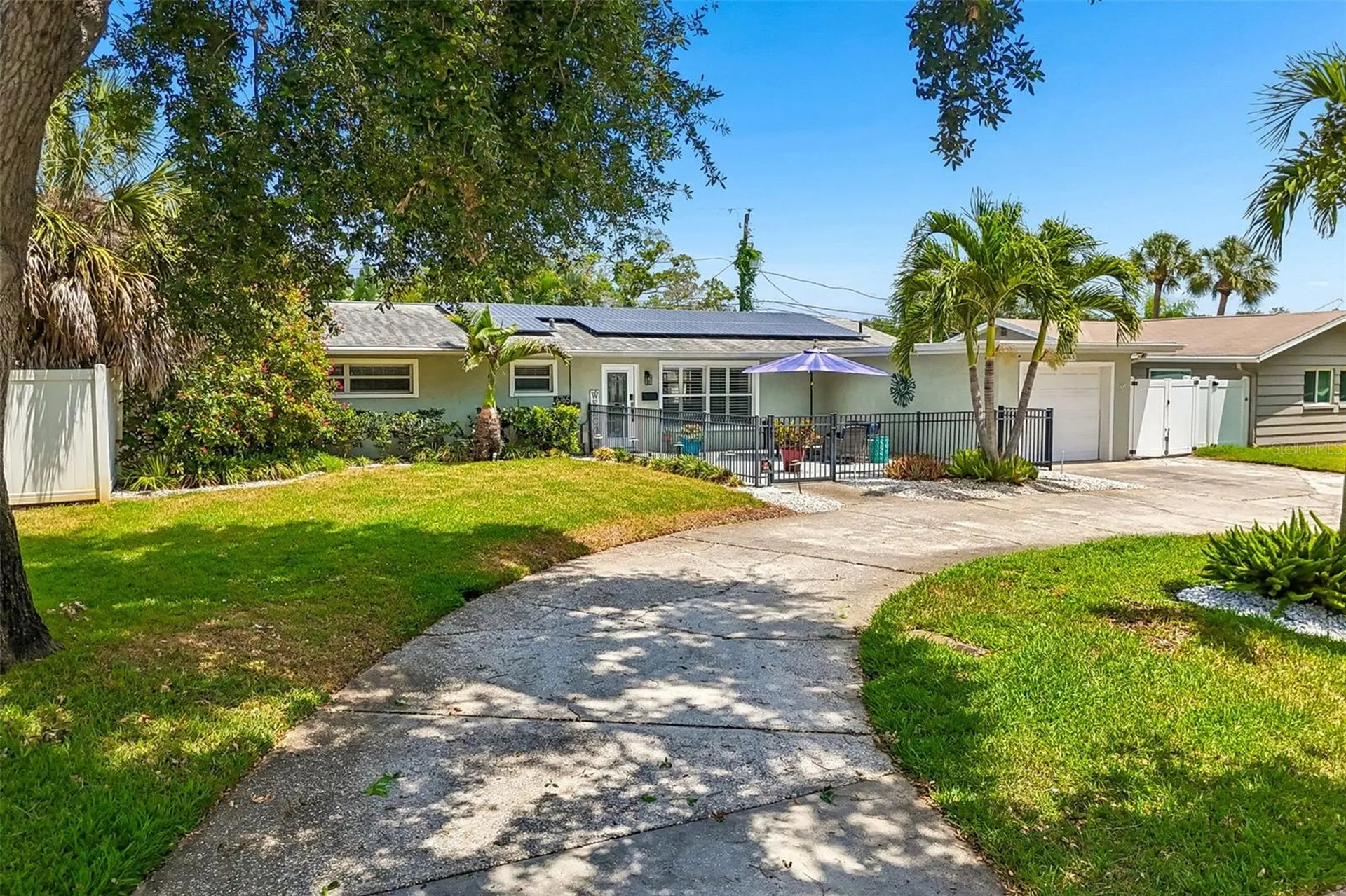 6765 11th Avenue N St Petersburg FL 33710