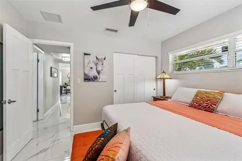 6765 11th Avenue N St Petersburg FL 33710