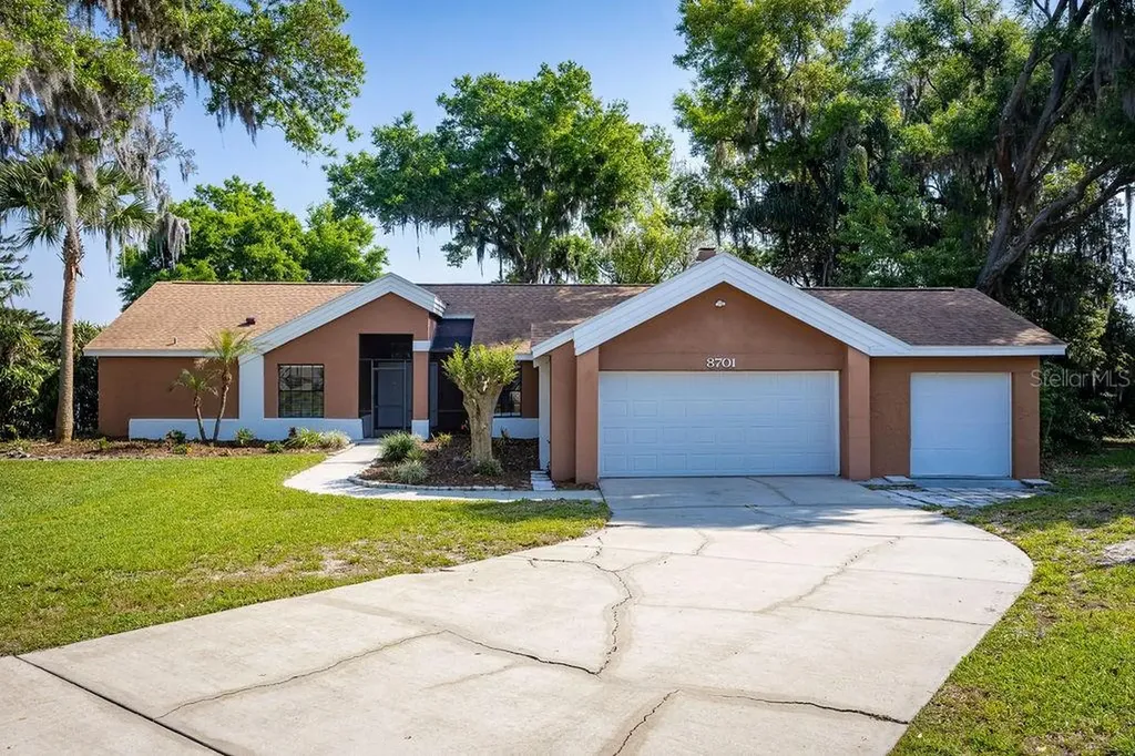 8701 Rose Pointe Court Orlando FL 32835