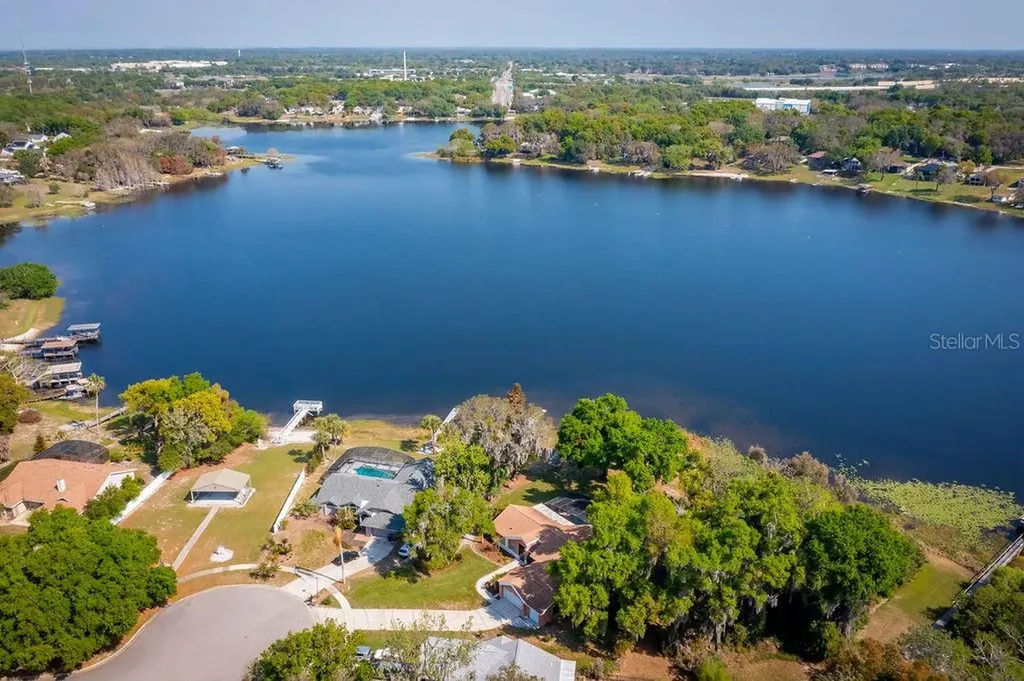 8701 Rose Pointe Court Orlando FL 32835