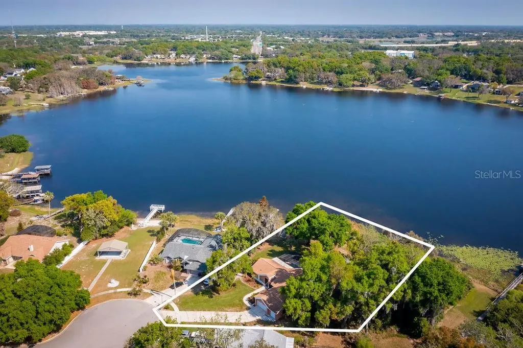 8701 Rose Pointe Court Orlando FL 32835