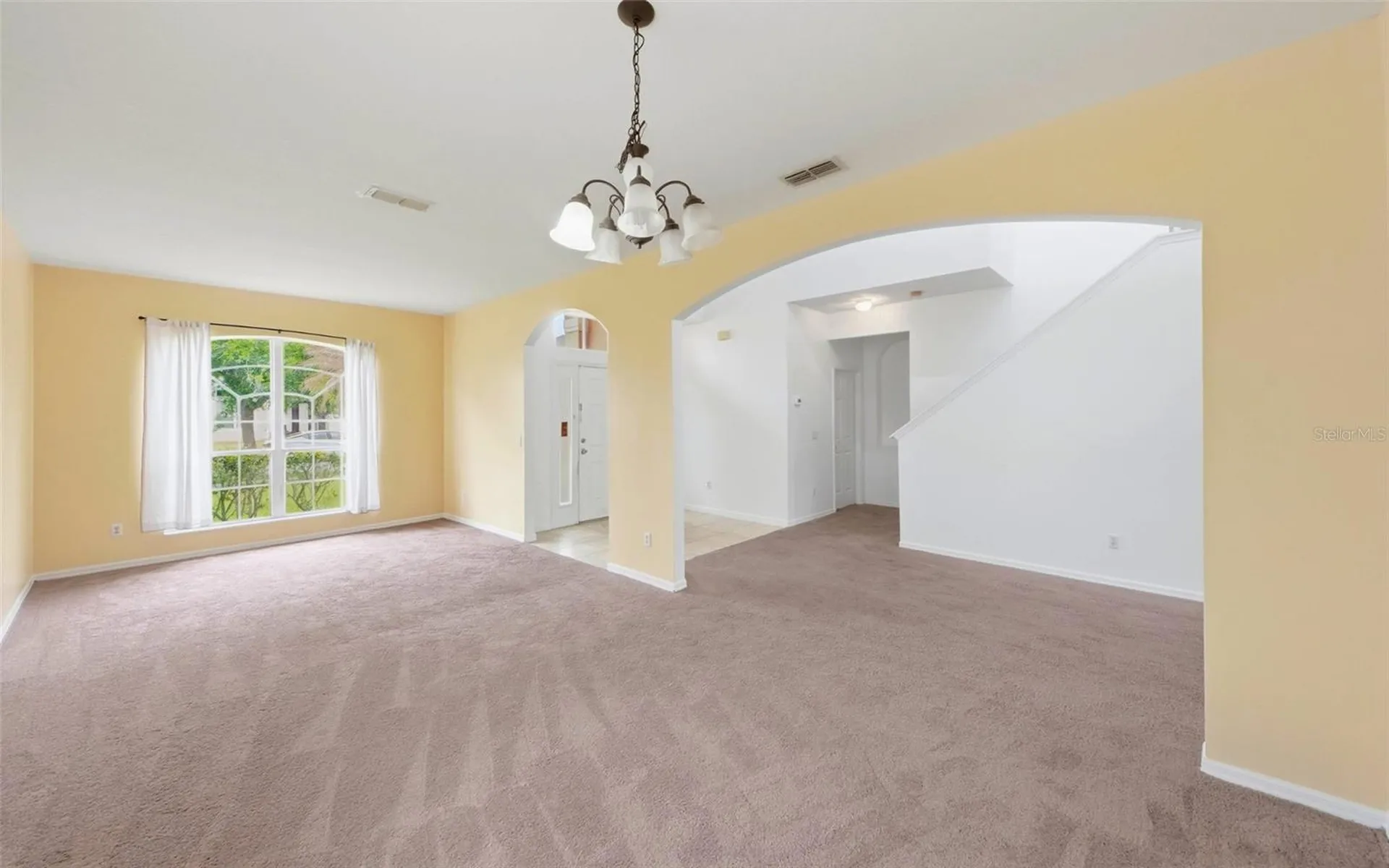 2838 Sweetspire Circle Kissimmee FL 34746