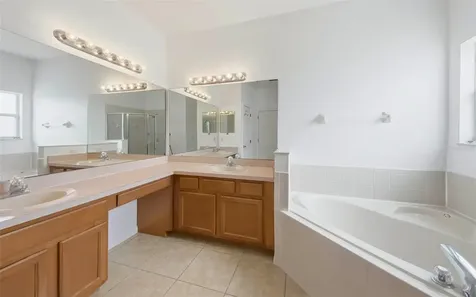 2838 Sweetspire Circle Kissimmee FL 34746