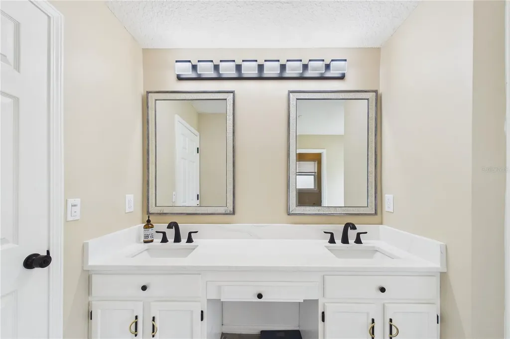 2487 Winged Elm Drive E Jacksonville FL 32246