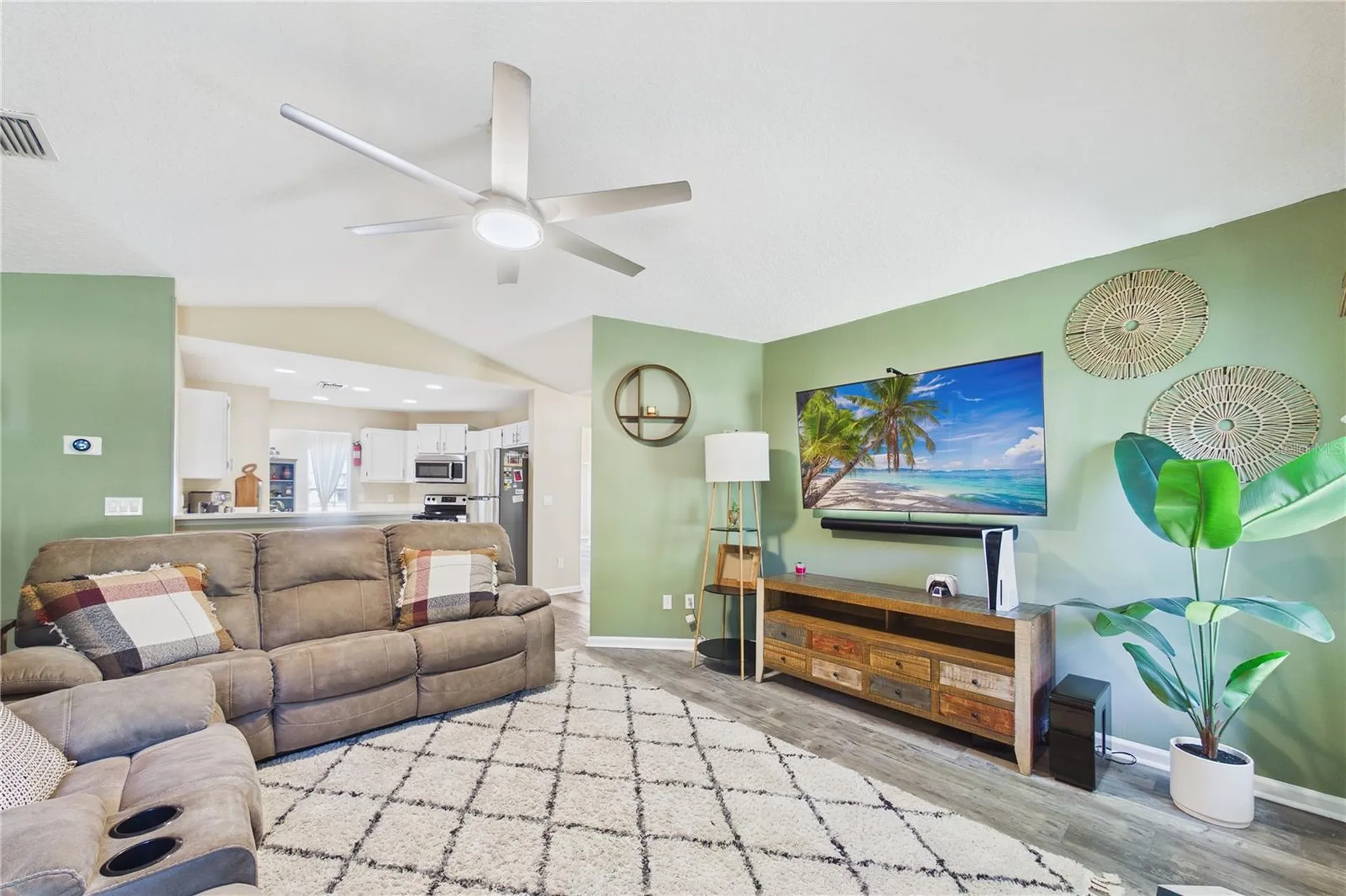 2487 Winged Elm Drive E Jacksonville FL 32246