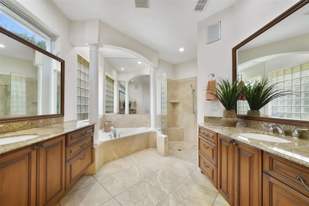 3308 Lukas Cove Orlando FL 32820