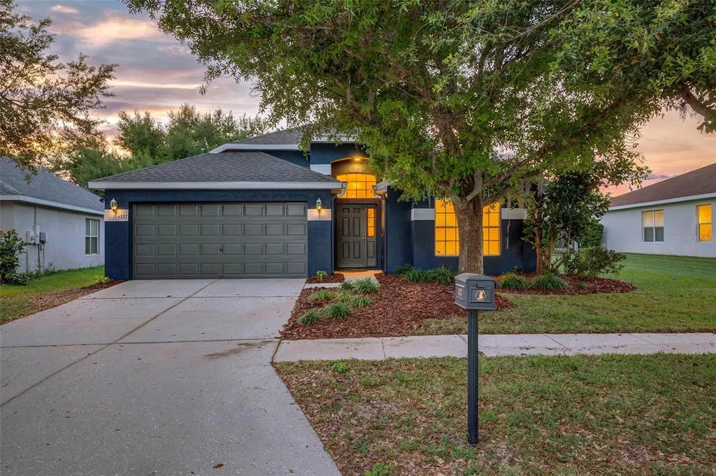 6337 Bridgecrest Drive Lithia FL 33547