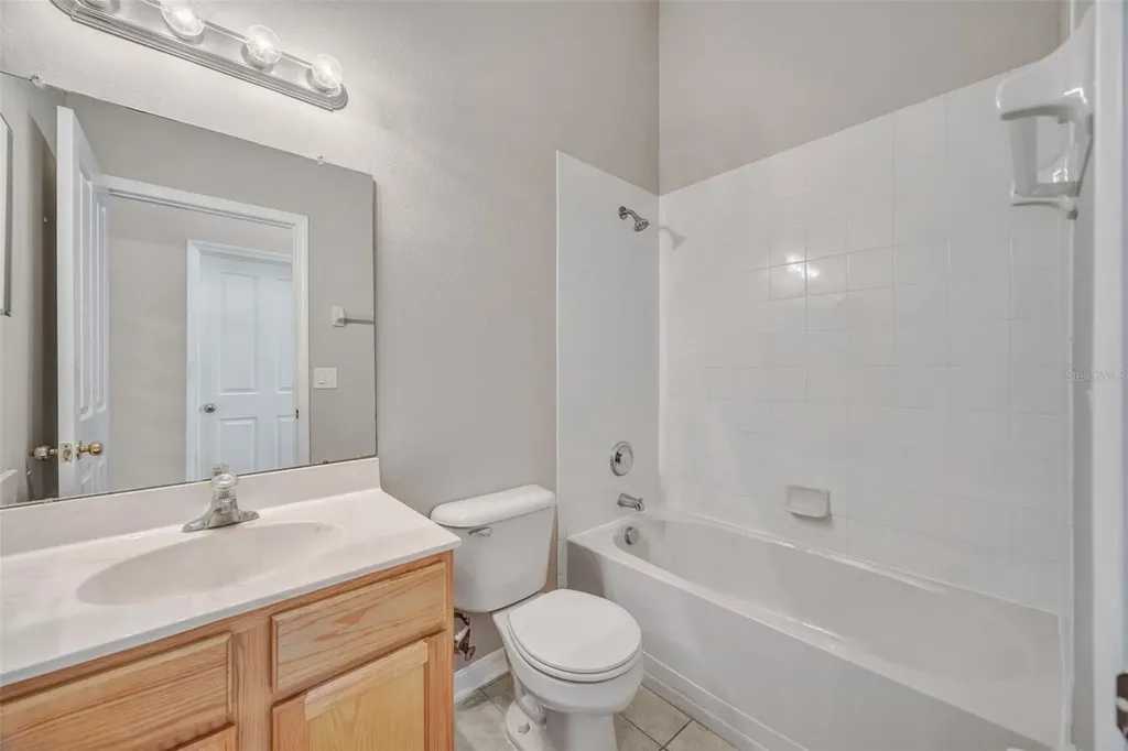 6337 Bridgecrest Drive Lithia FL 33547