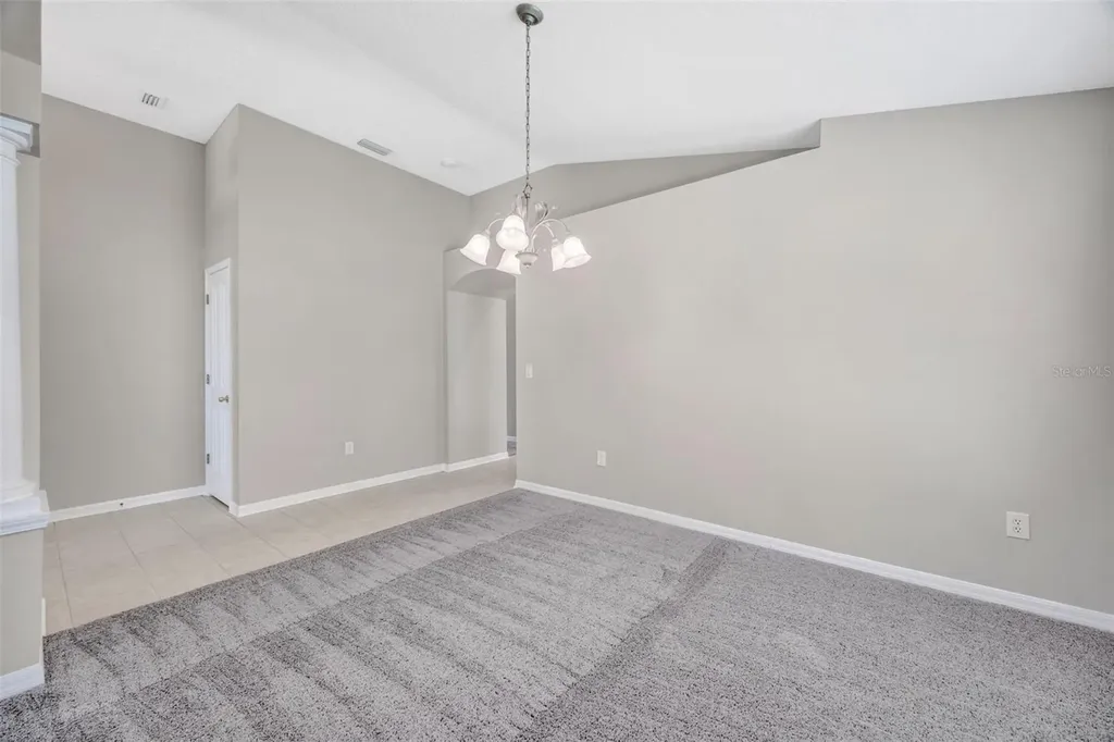 6337 Bridgecrest Drive Lithia FL 33547