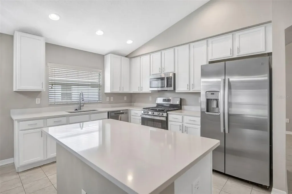 6337 Bridgecrest Drive Lithia FL 33547